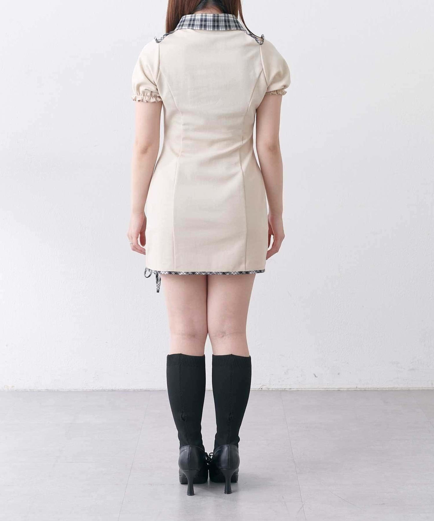 Belle Charme 蕾絲繫帶Polo領連衣裙