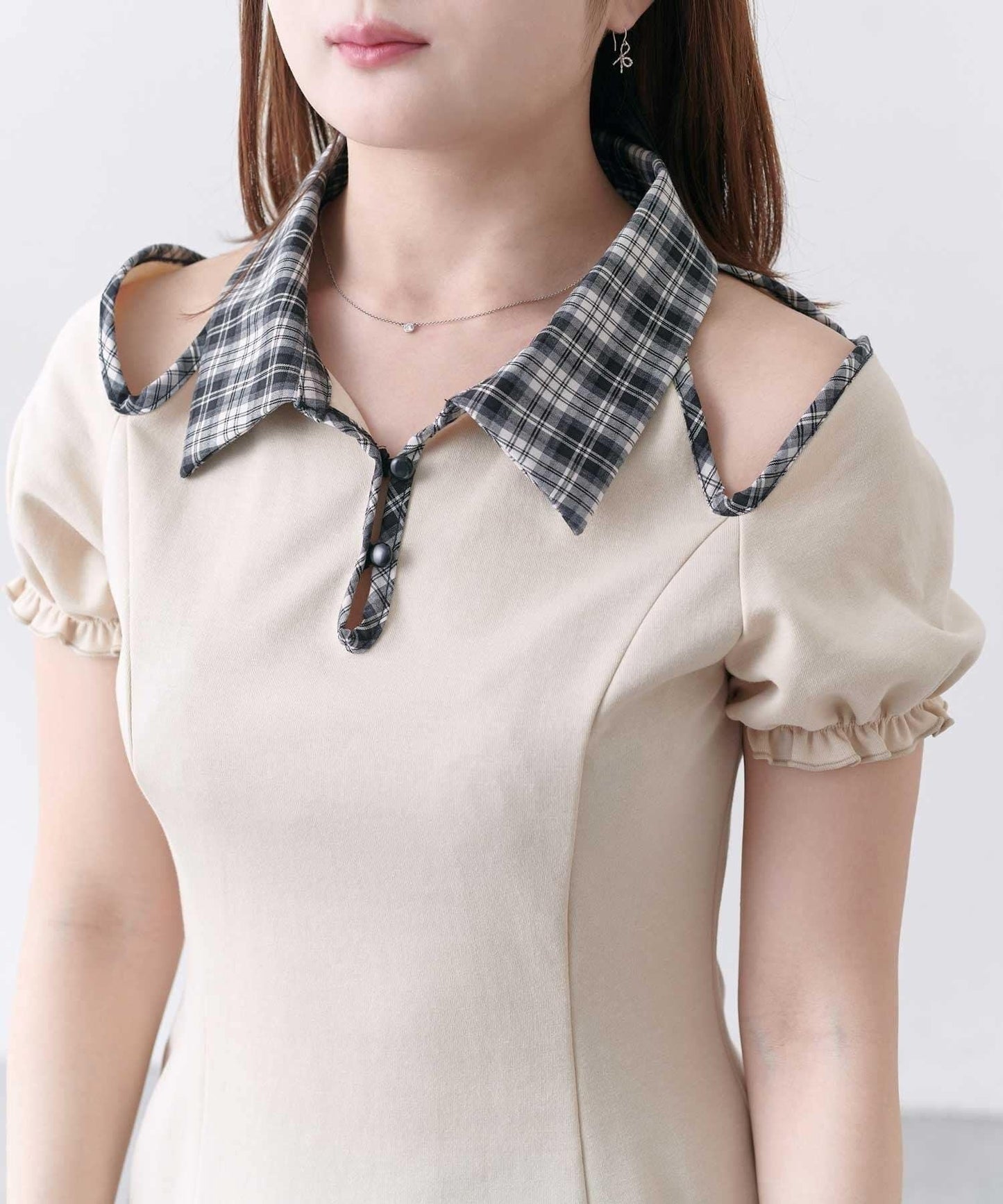 Belle Charme 蕾絲繫帶Polo領連衣裙