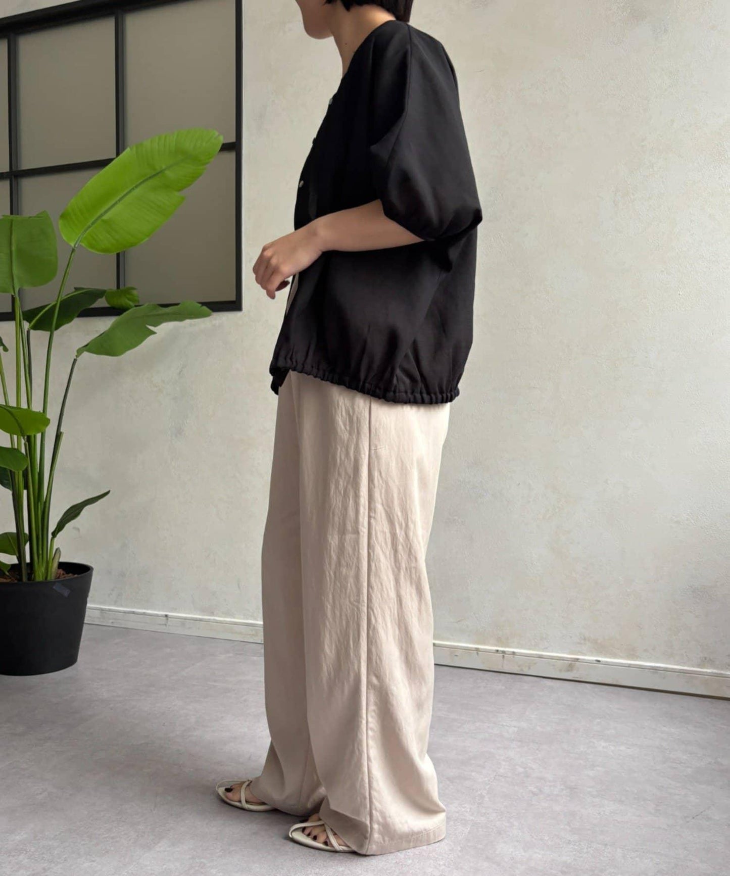 透膚麻感襯衫