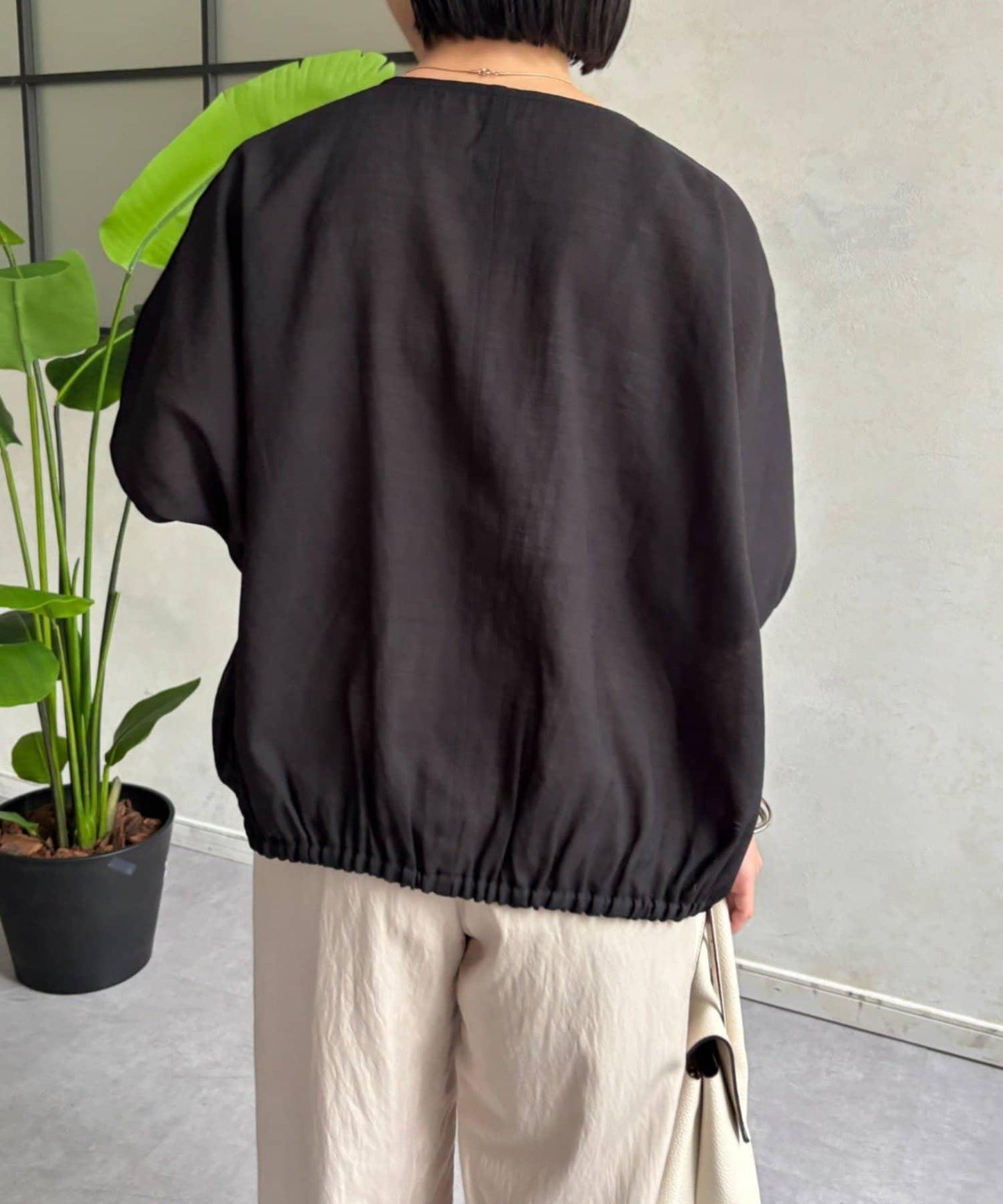 透膚麻感襯衫