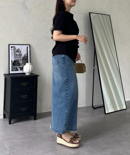 側褶皺垂墜領上衣