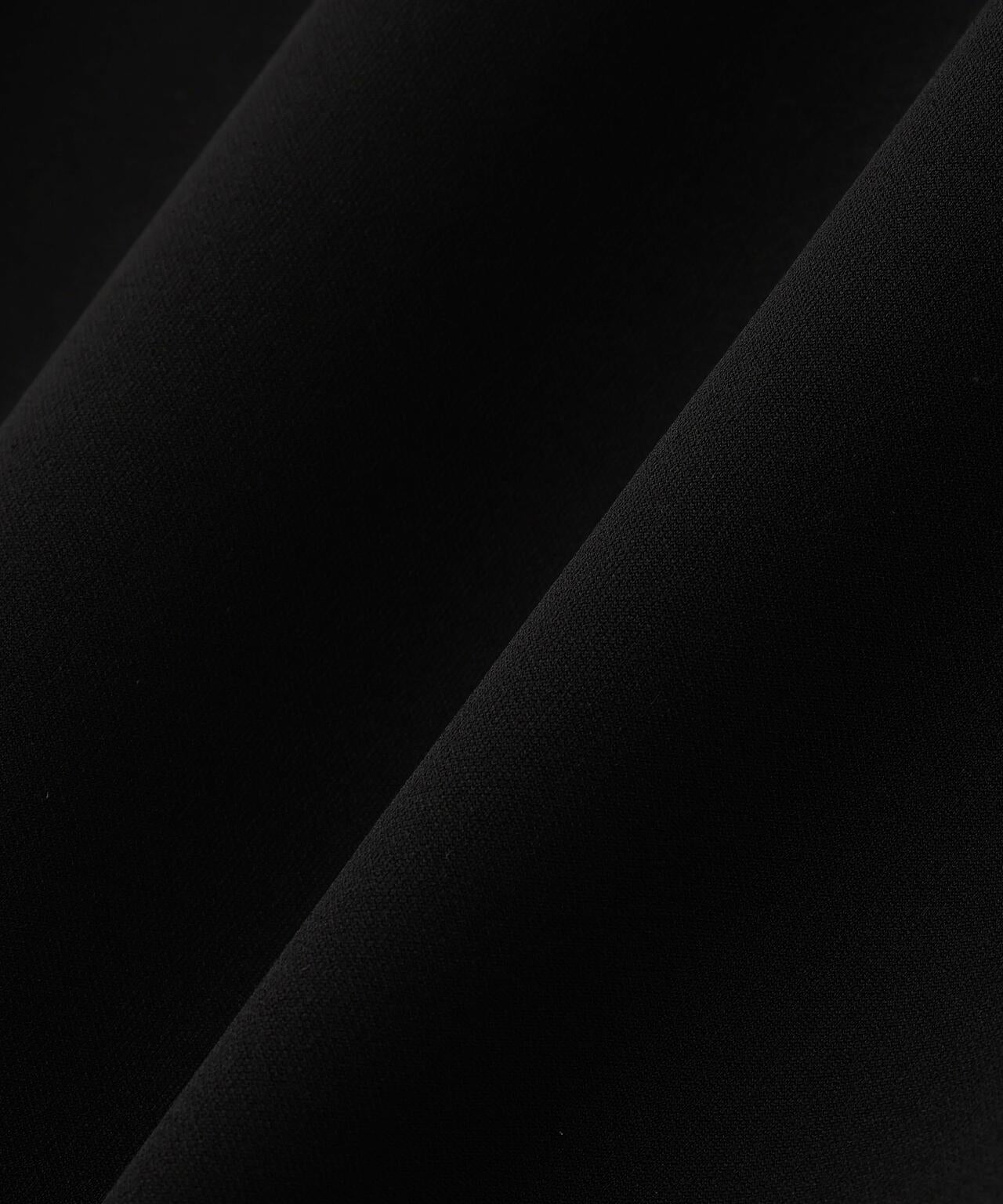 粉感紙板連衣裙