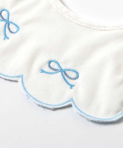 愛心蝴蝶結刺繡圓形圍兜