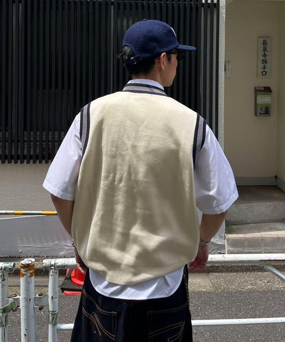 學院風條紋馬甲