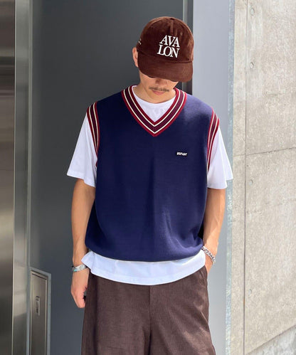 學院風條紋馬甲