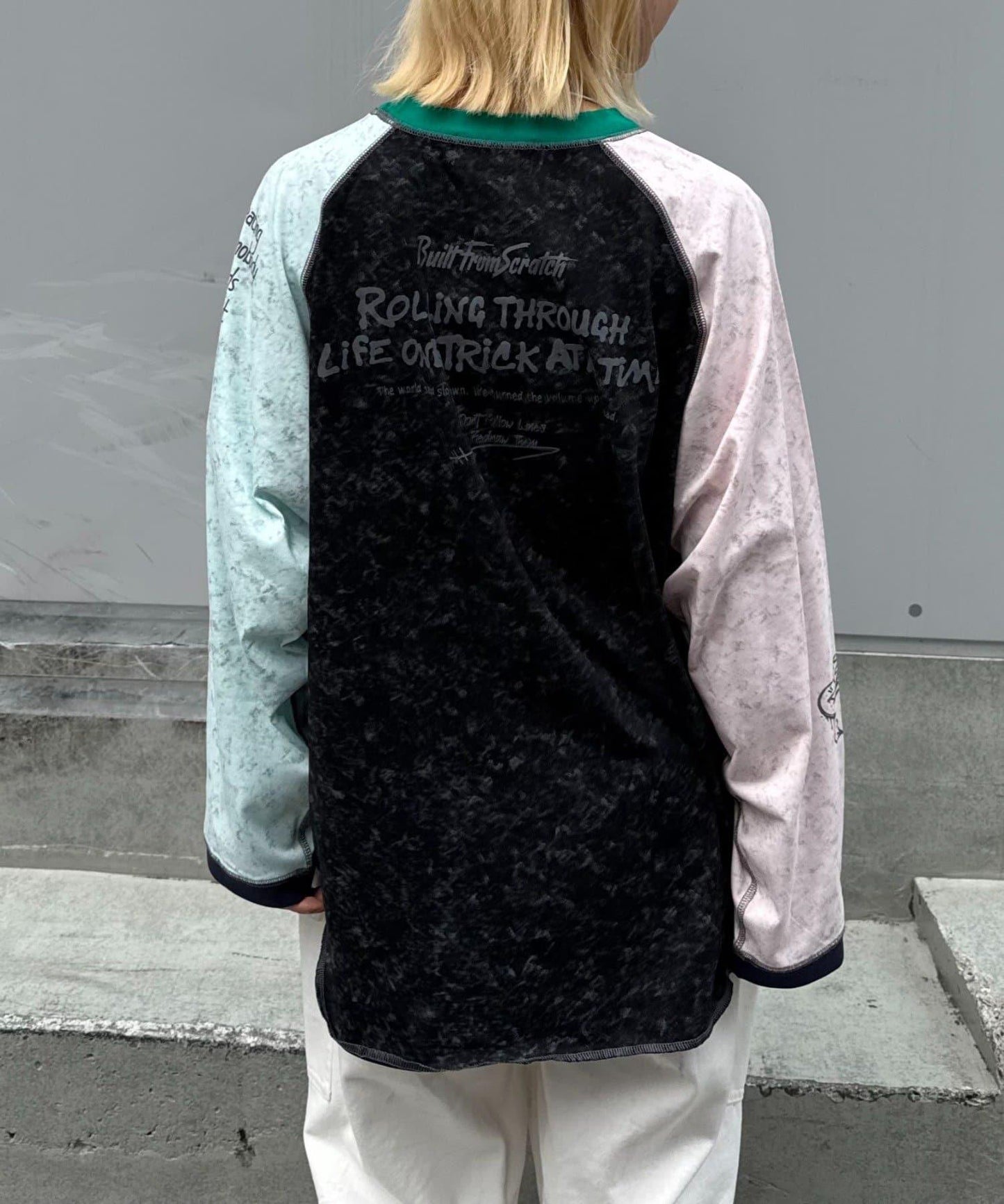 SOUNDS GOOOD 扎染插肩印花T恤
