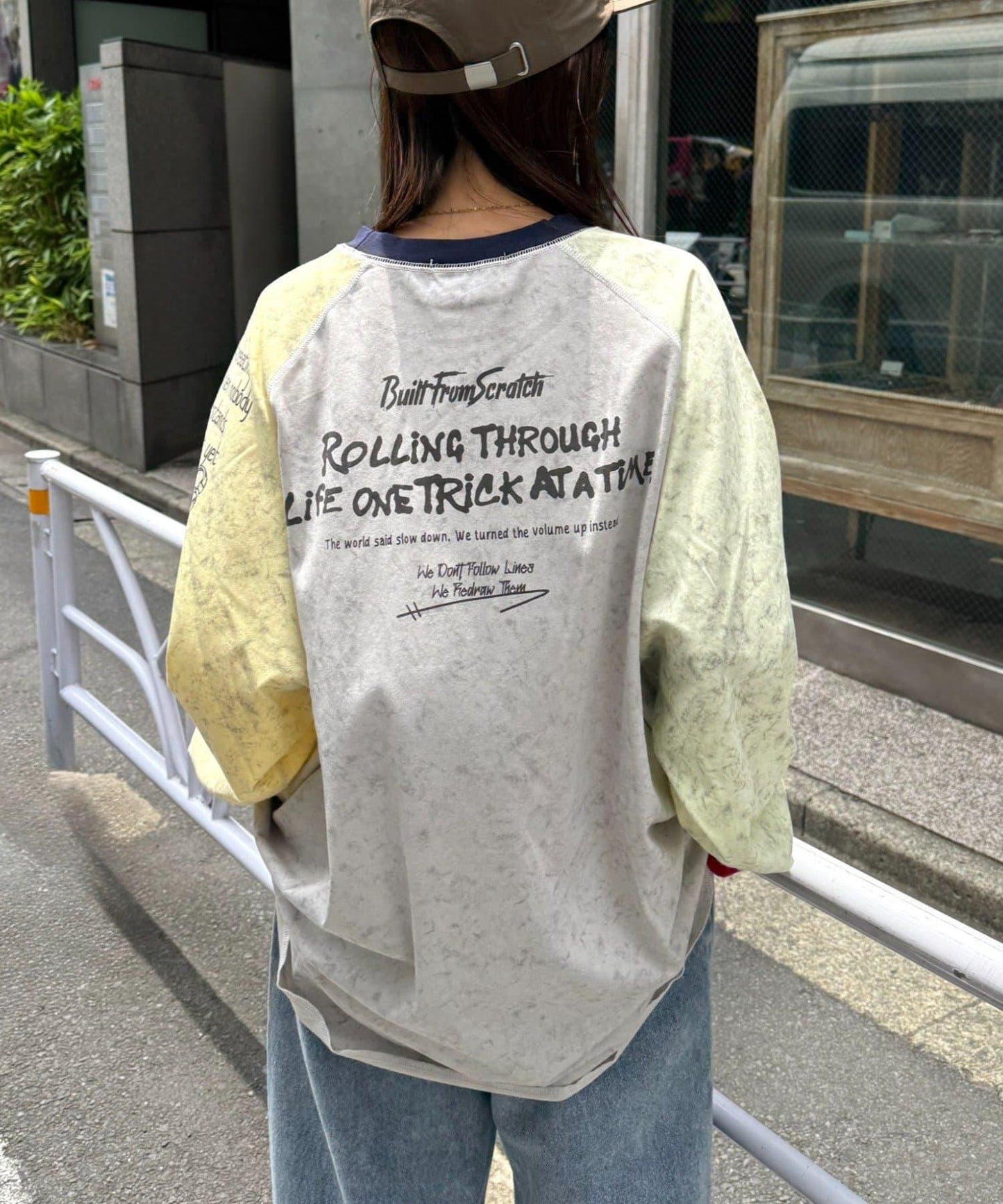 SOUNDS GOOOD 扎染插肩印花T恤