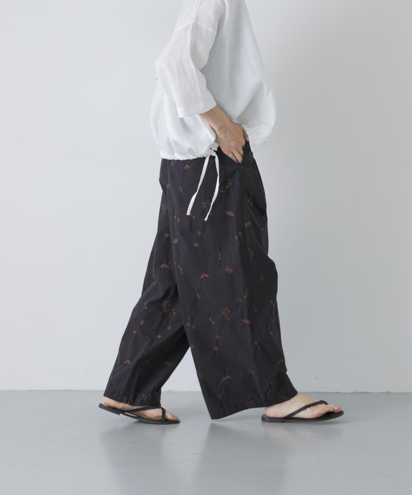刺繡長褲