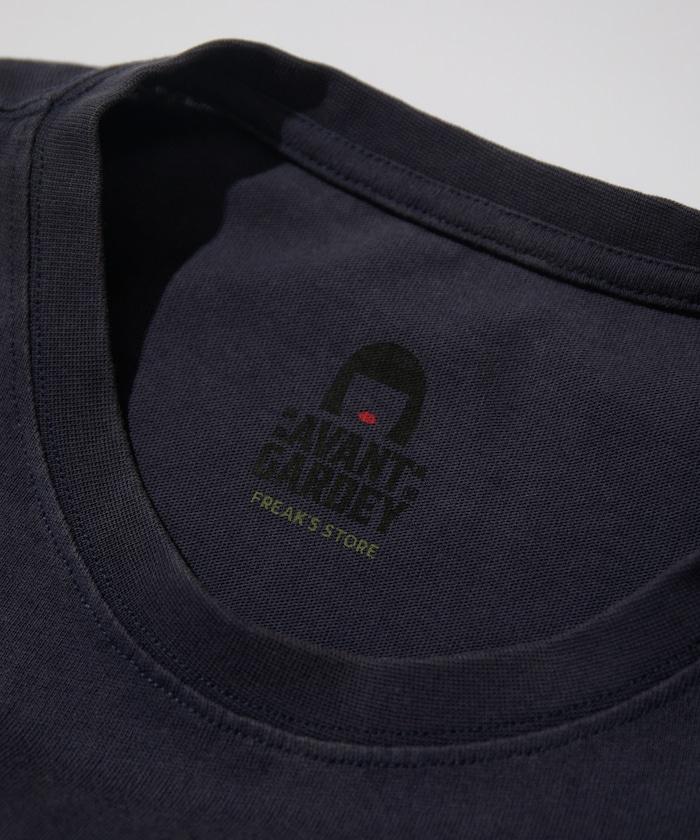アバンギャルディ × SAUVENIR × FREAK'S STORE 聯名 ALL NIGHT SAUNA 蓄光 後背印花 圓領T恤