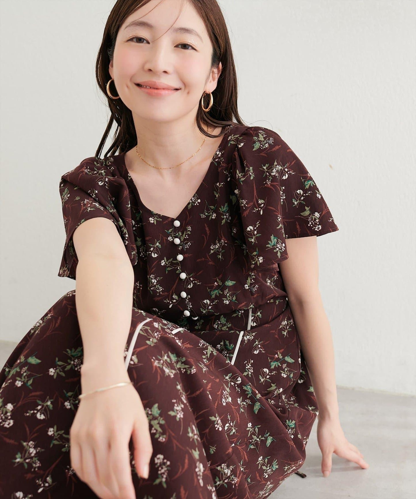 V領碎花連衣裙