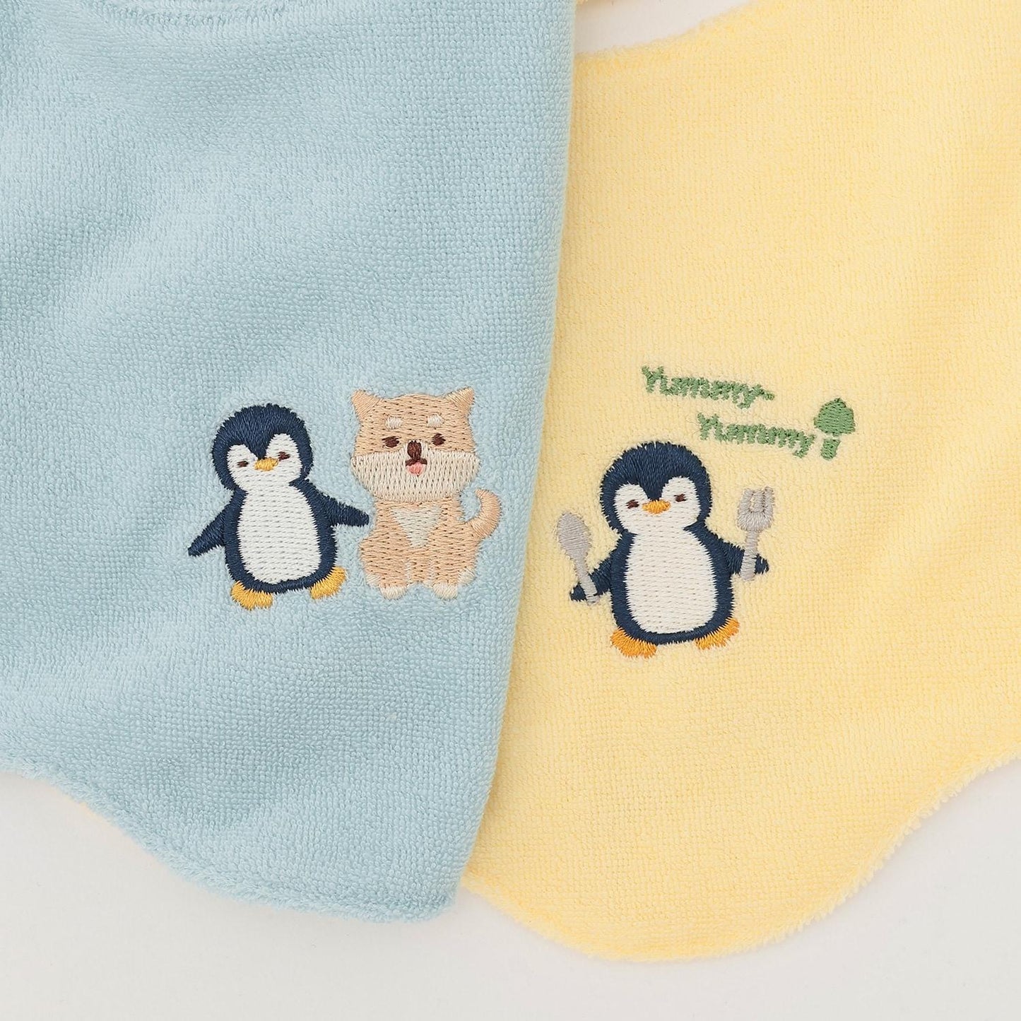 動物刺繡扇形圍兜
