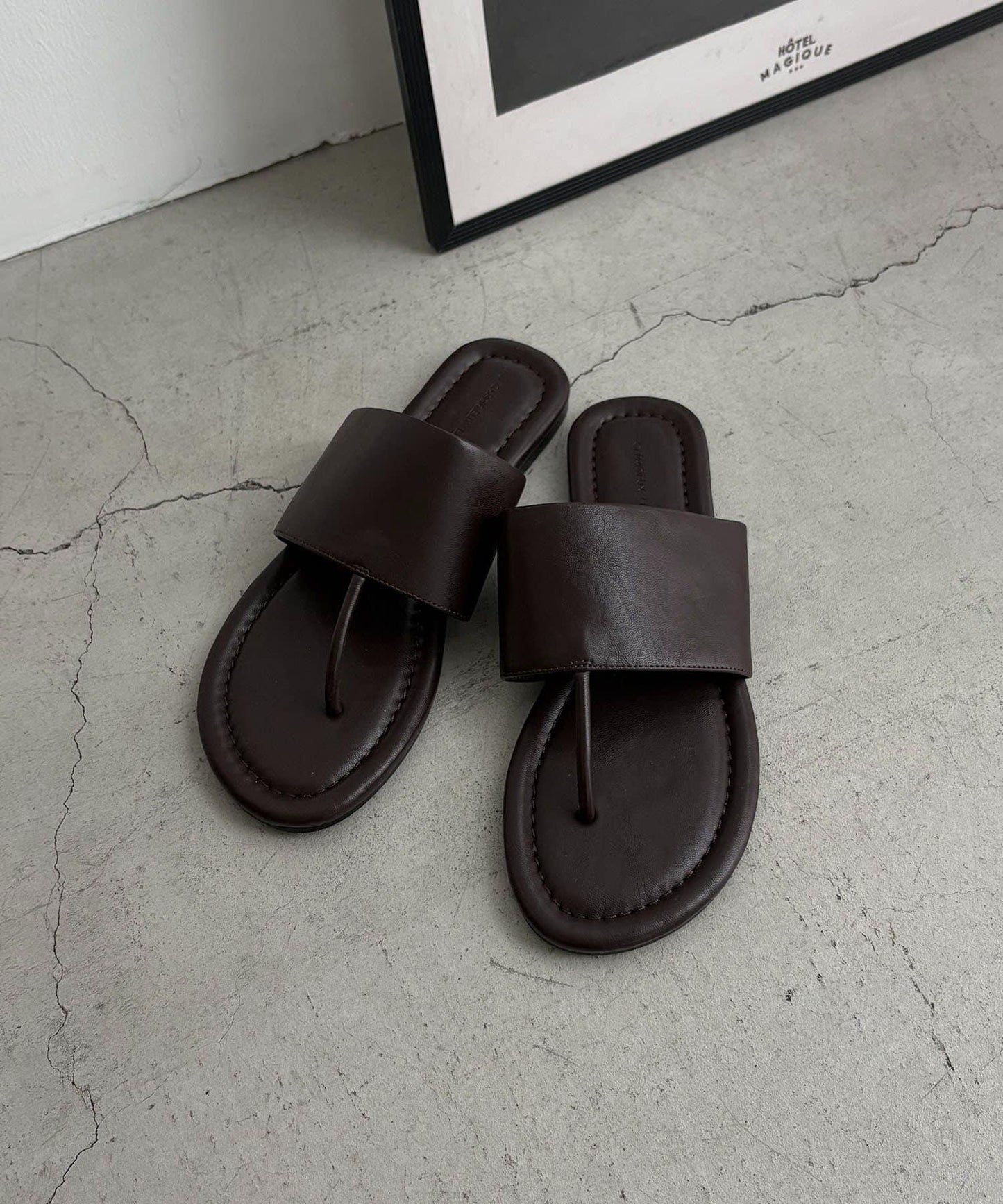 CAPRICIEUX LE'MAGE 丁字平底涼鞋