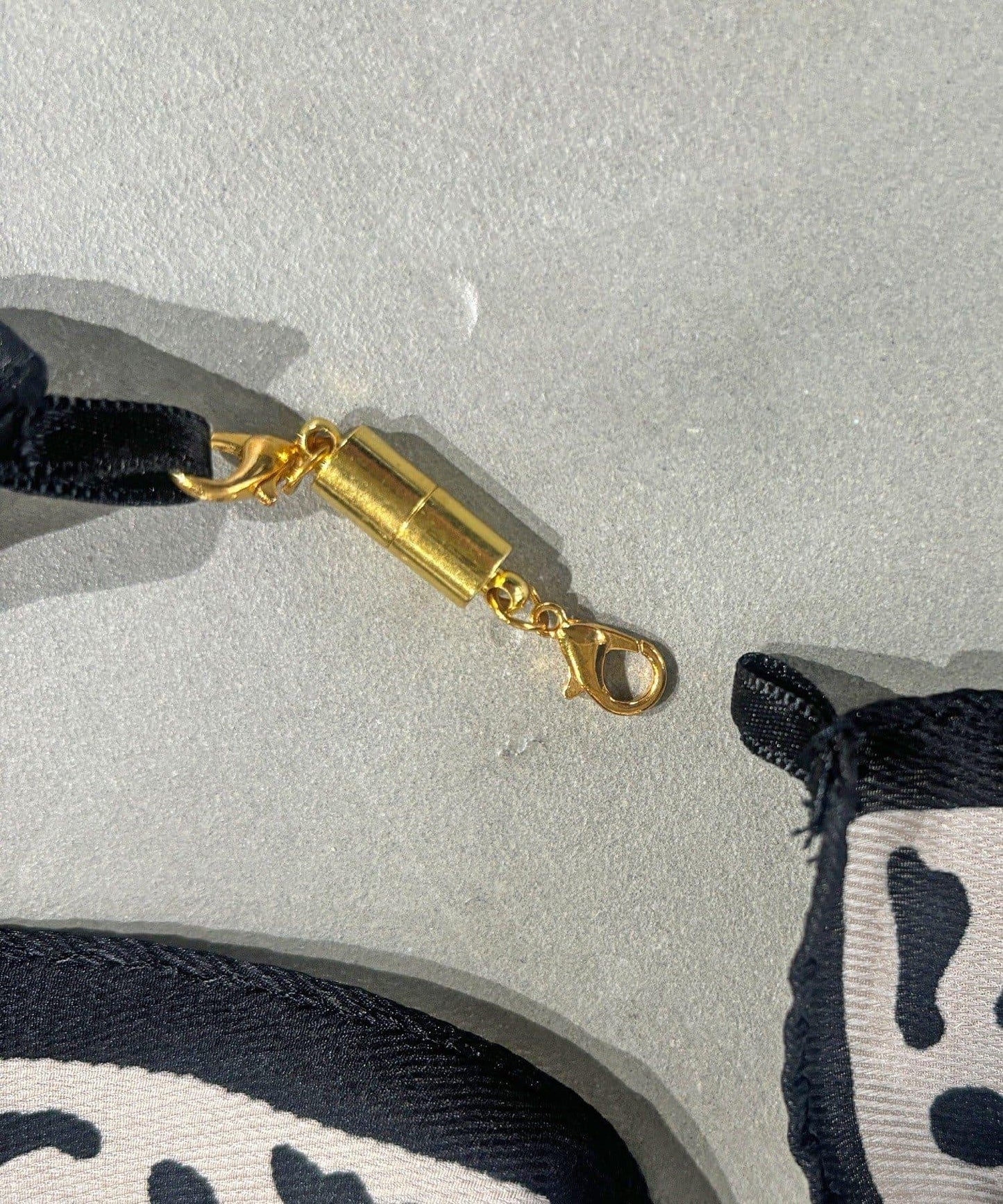 豹紋磁扣絲巾
