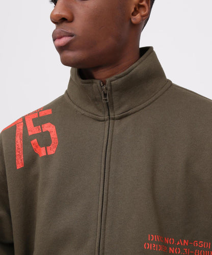 &DEPOT限定 REMODEL DESIGN STAND ZIP SWEAT