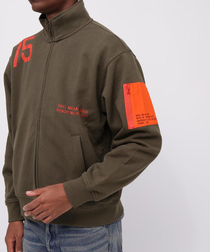 &DEPOT限定 REMODEL DESIGN STAND ZIP SWEAT