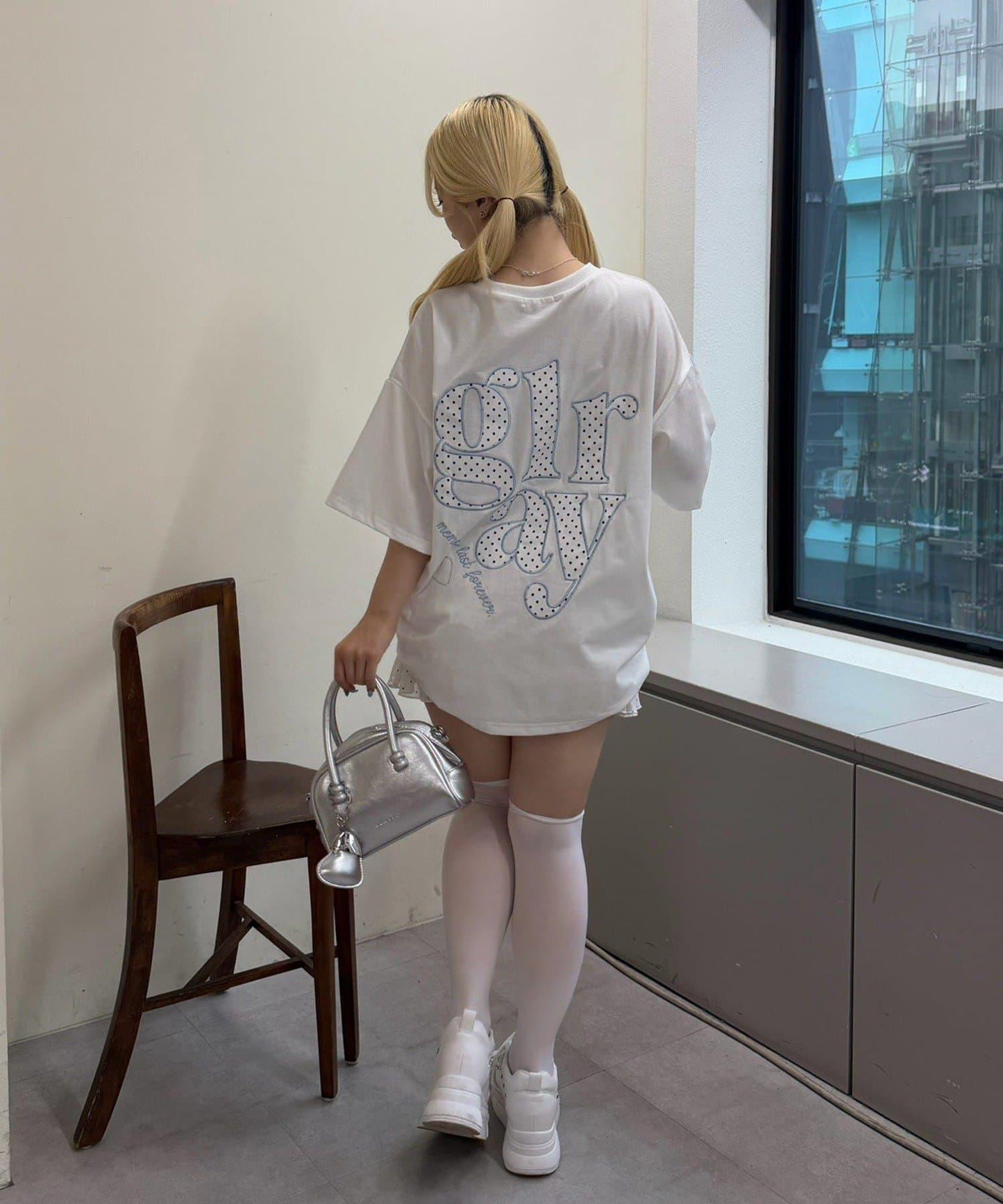 【continuer】圓點Logo BigTee
