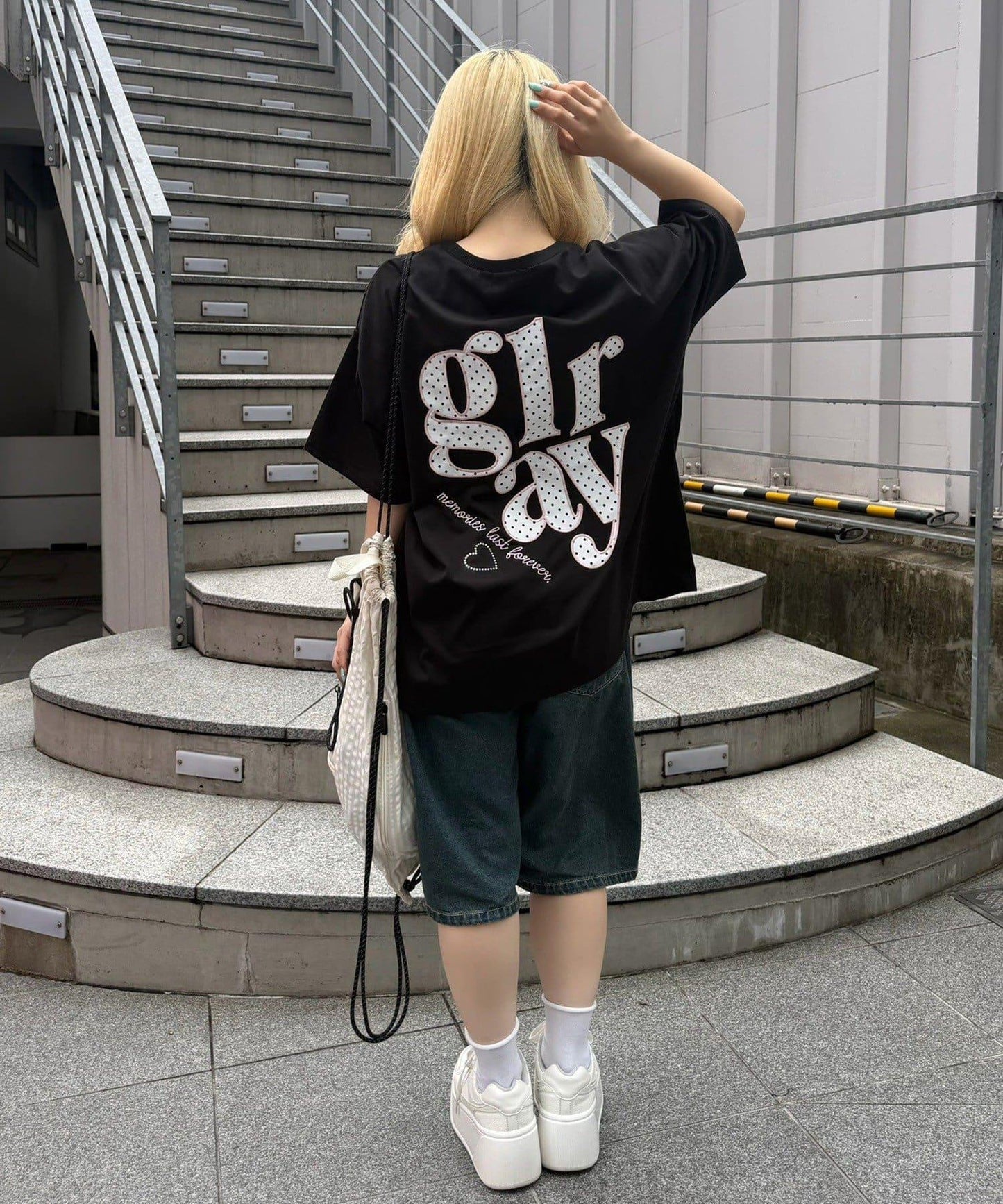 【continuer】圓點Logo BigTee