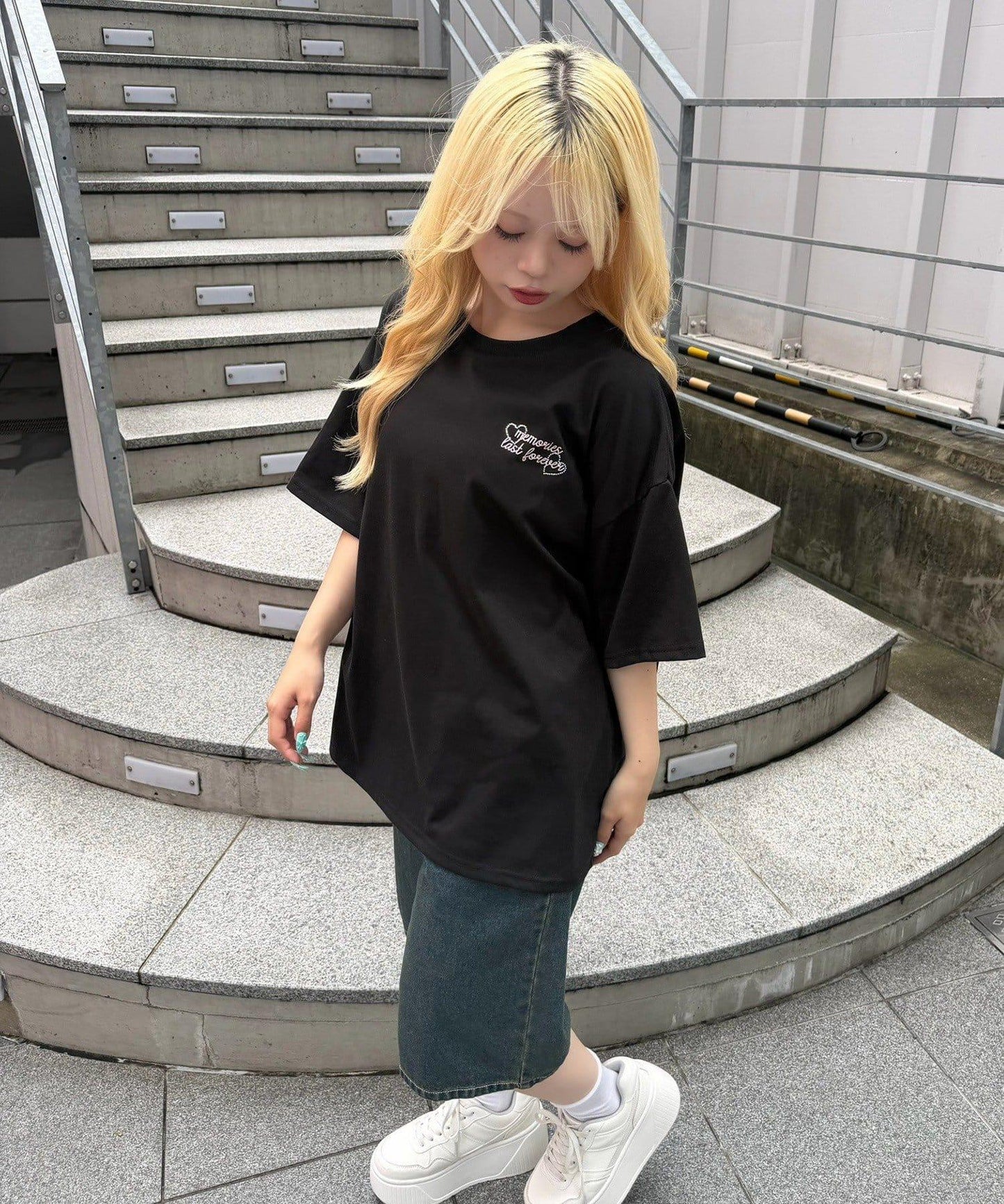 【continuer】圓點Logo BigTee
