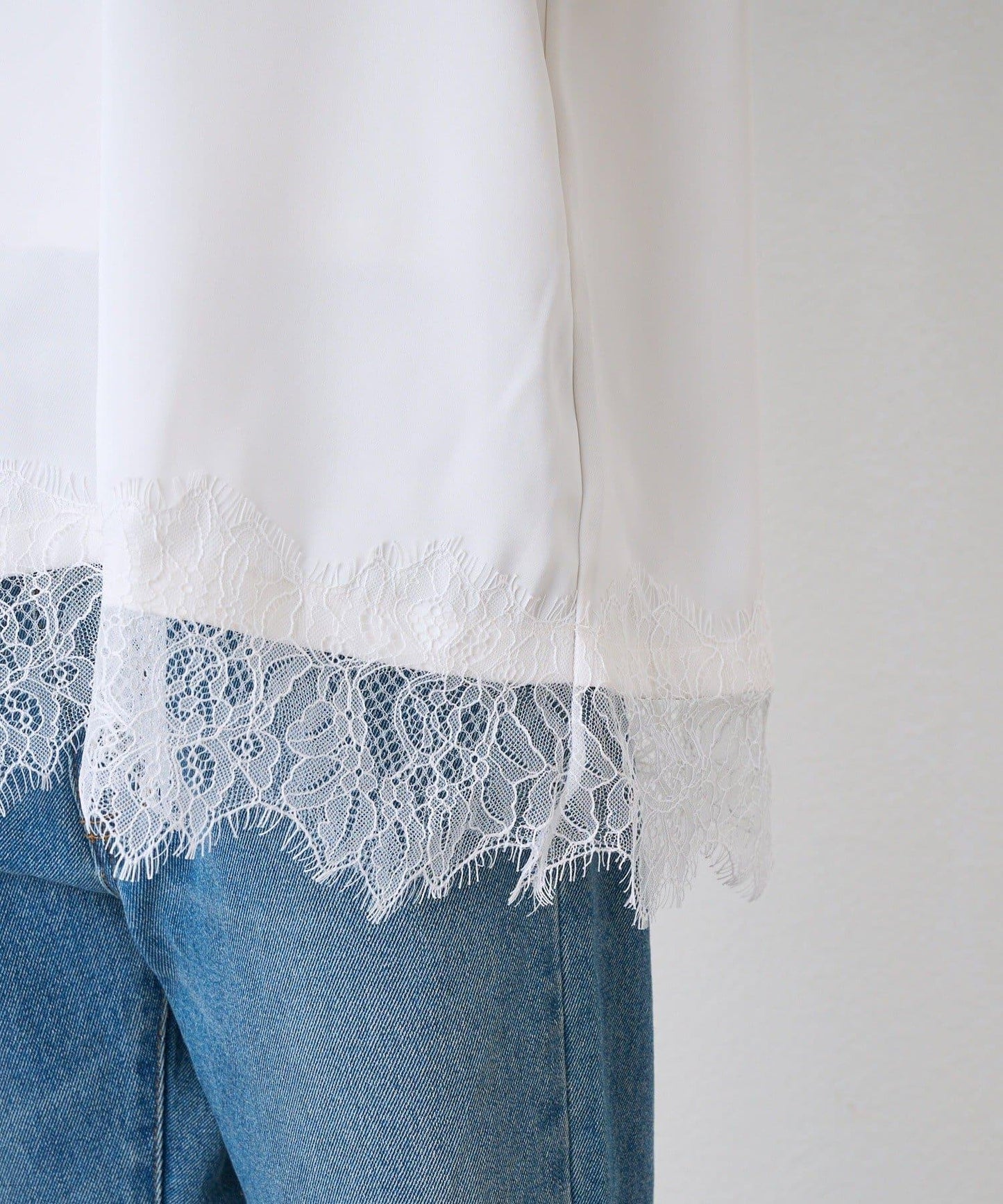蕾絲飾邊緞面襯衫