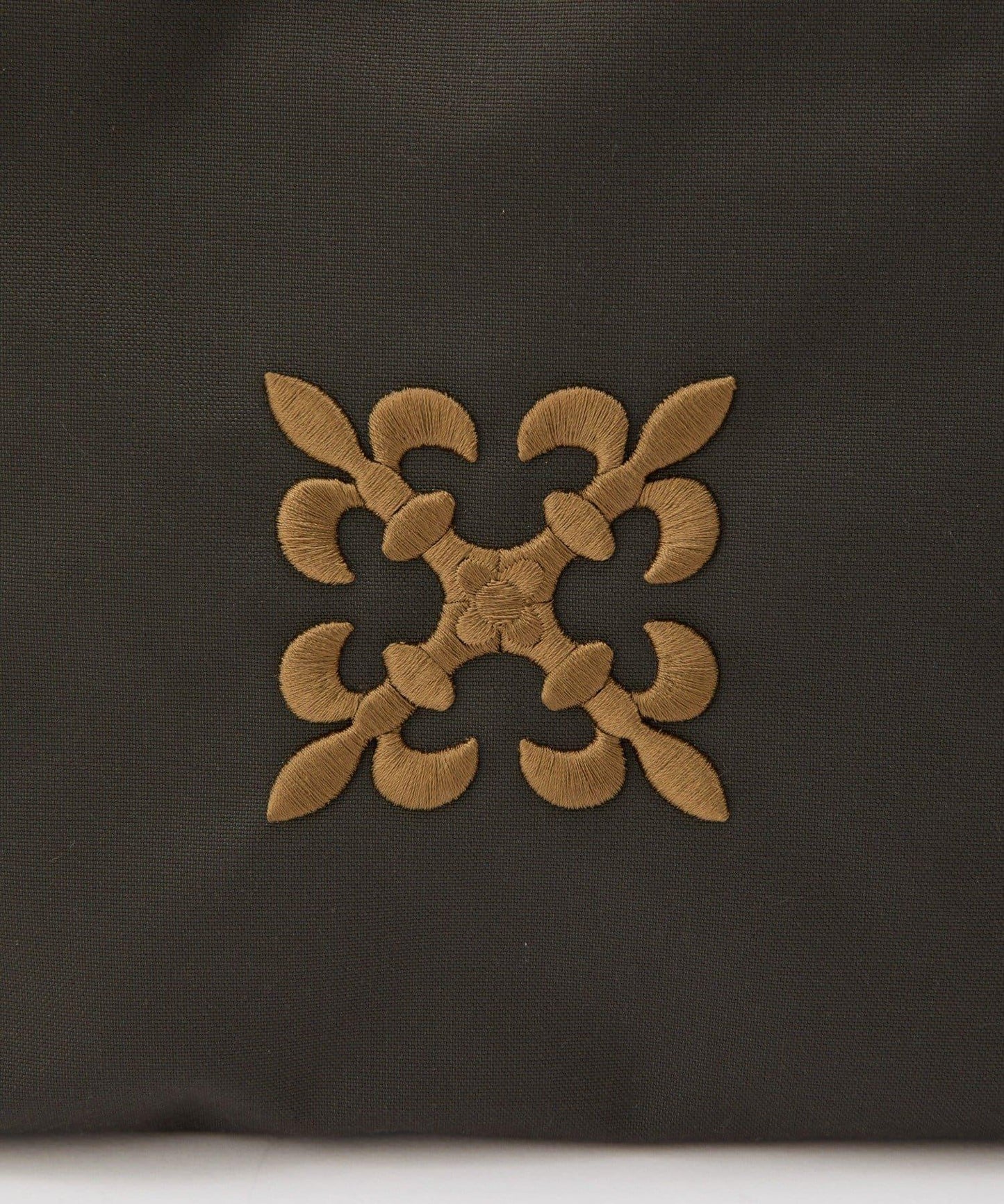 Monogram刺繡 CORDURA尼龍托特包