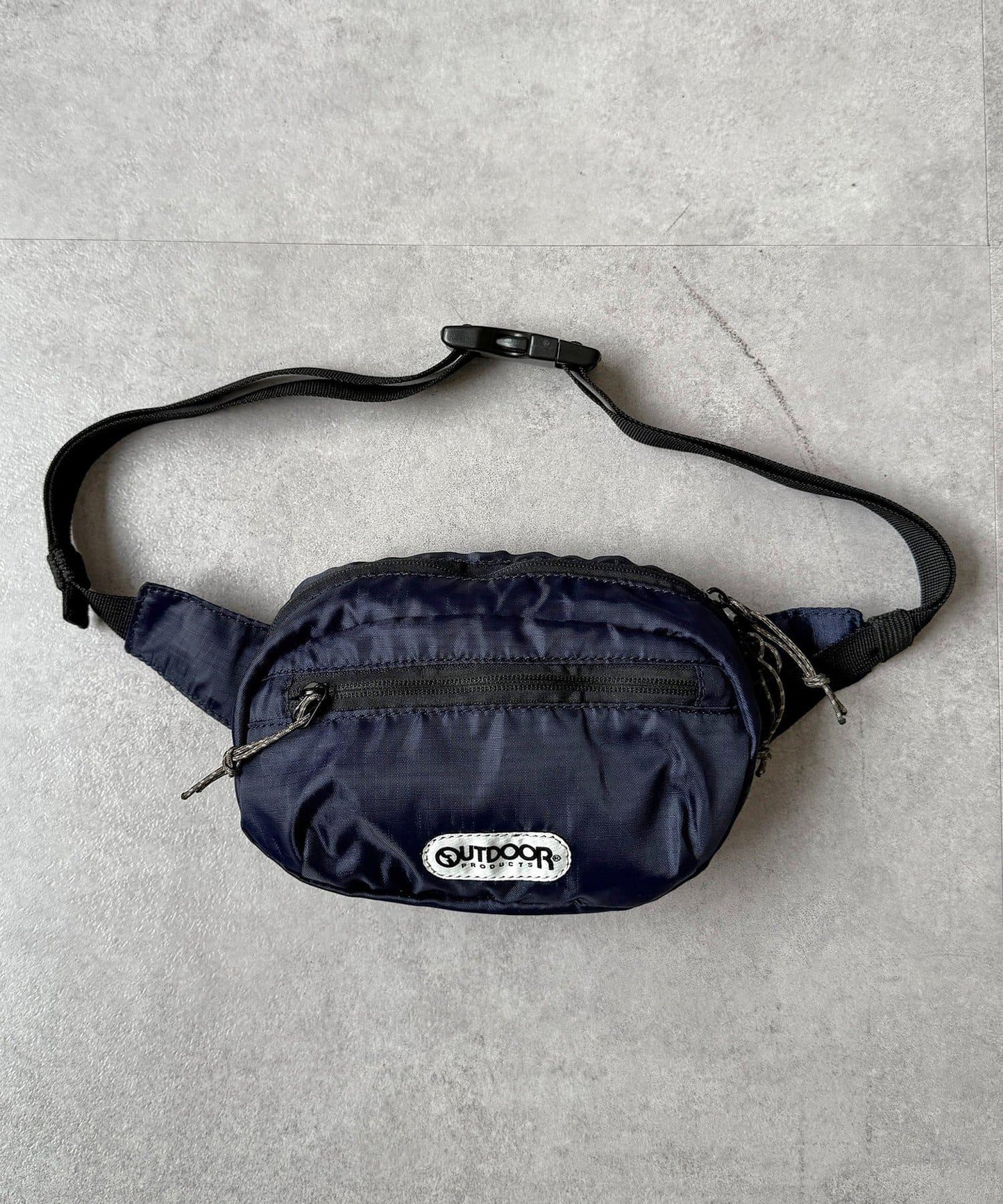 OUTDOOR PRODUCTS 彩色斜挎包