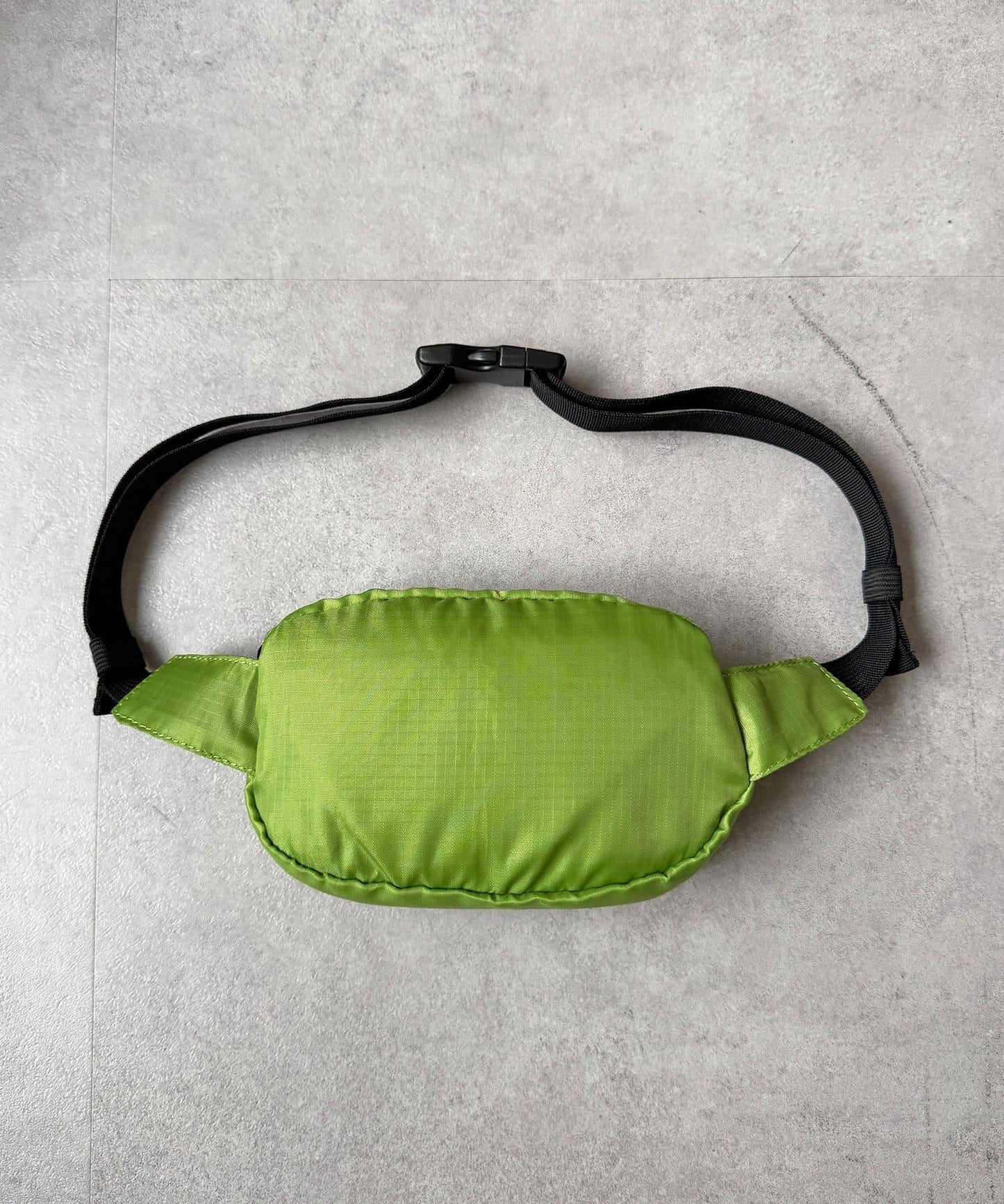 OUTDOOR PRODUCTS 彩色斜挎包