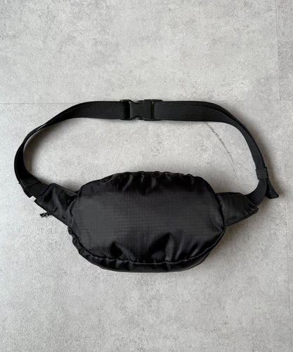 OUTDOOR PRODUCTS 彩色斜挎包
