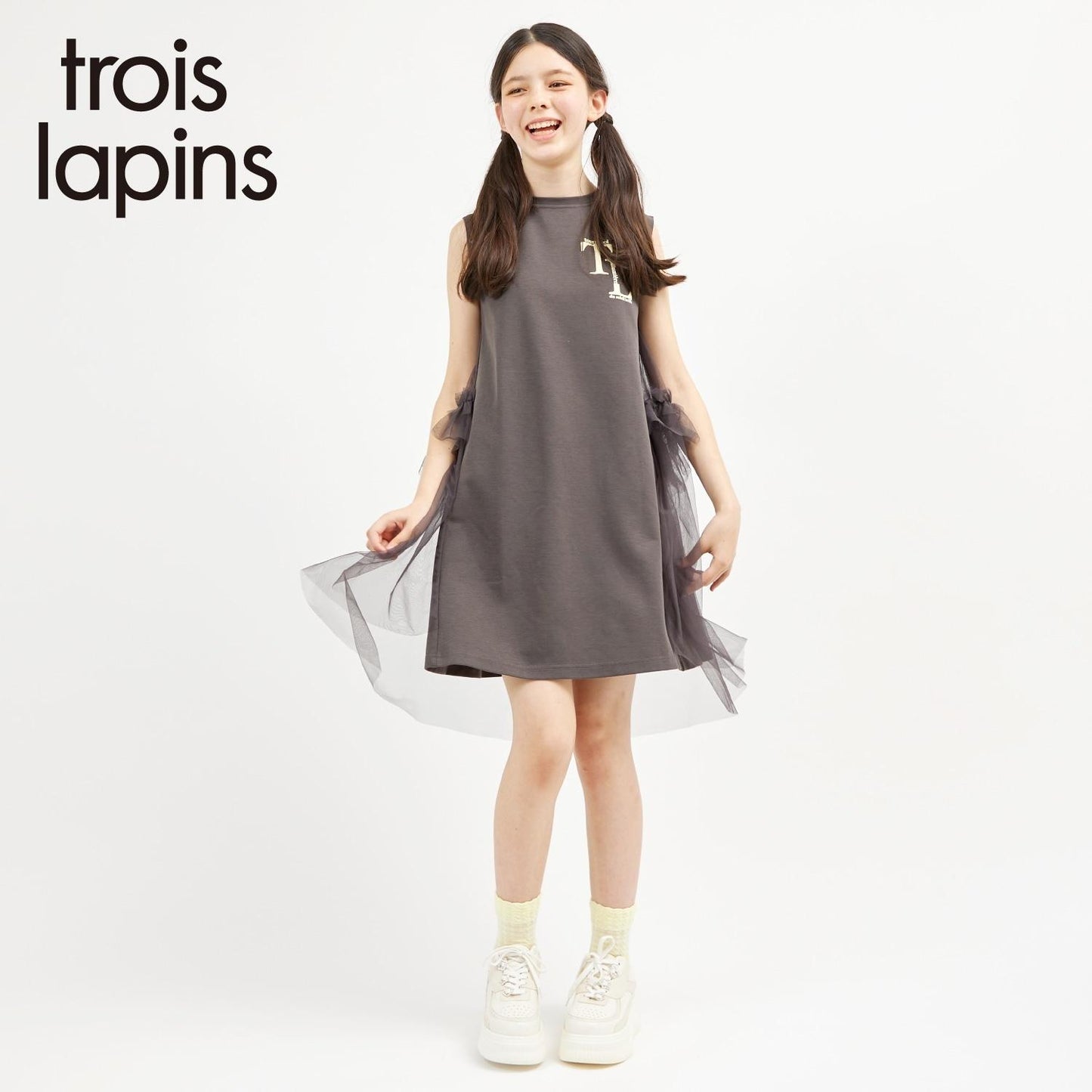 trois lapins (トロワラパン) 後幅薄紗設計 連衣裙