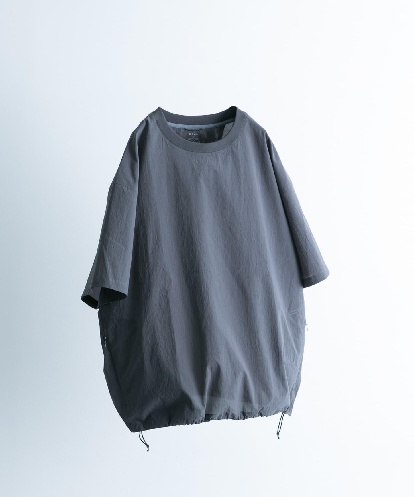 吸溼速乾透氣輕量 DOT AIR SHORT-SLEEVE PULLOVER