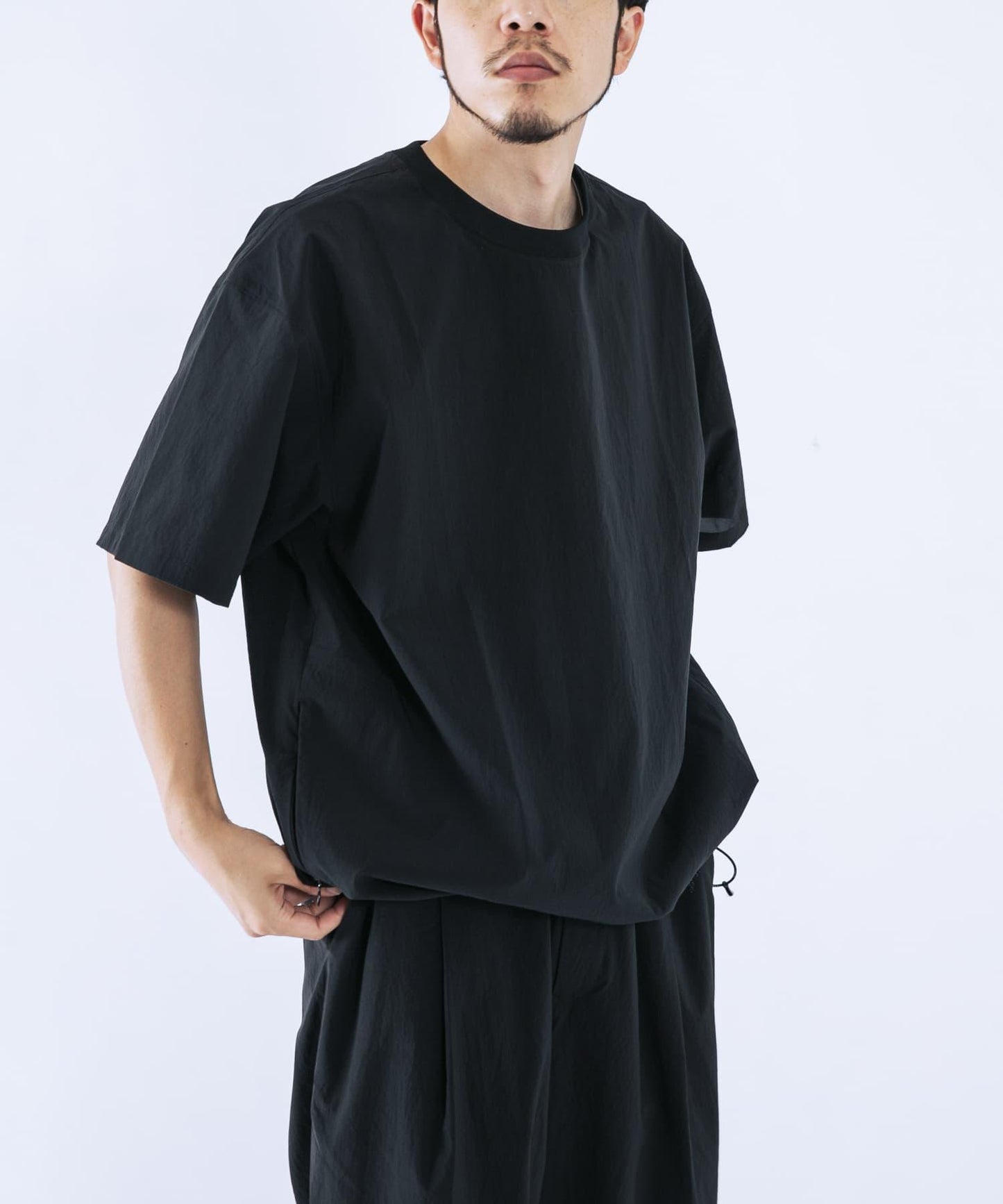 吸溼速乾透氣輕量 DOT AIR SHORT-SLEEVE PULLOVER