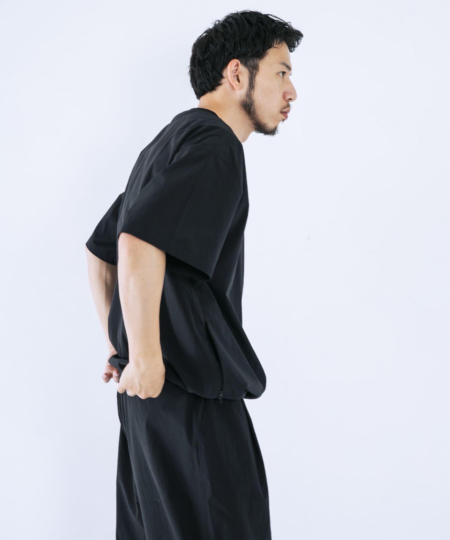 吸溼速乾透氣輕量 DOT AIR SHORT-SLEEVE PULLOVER