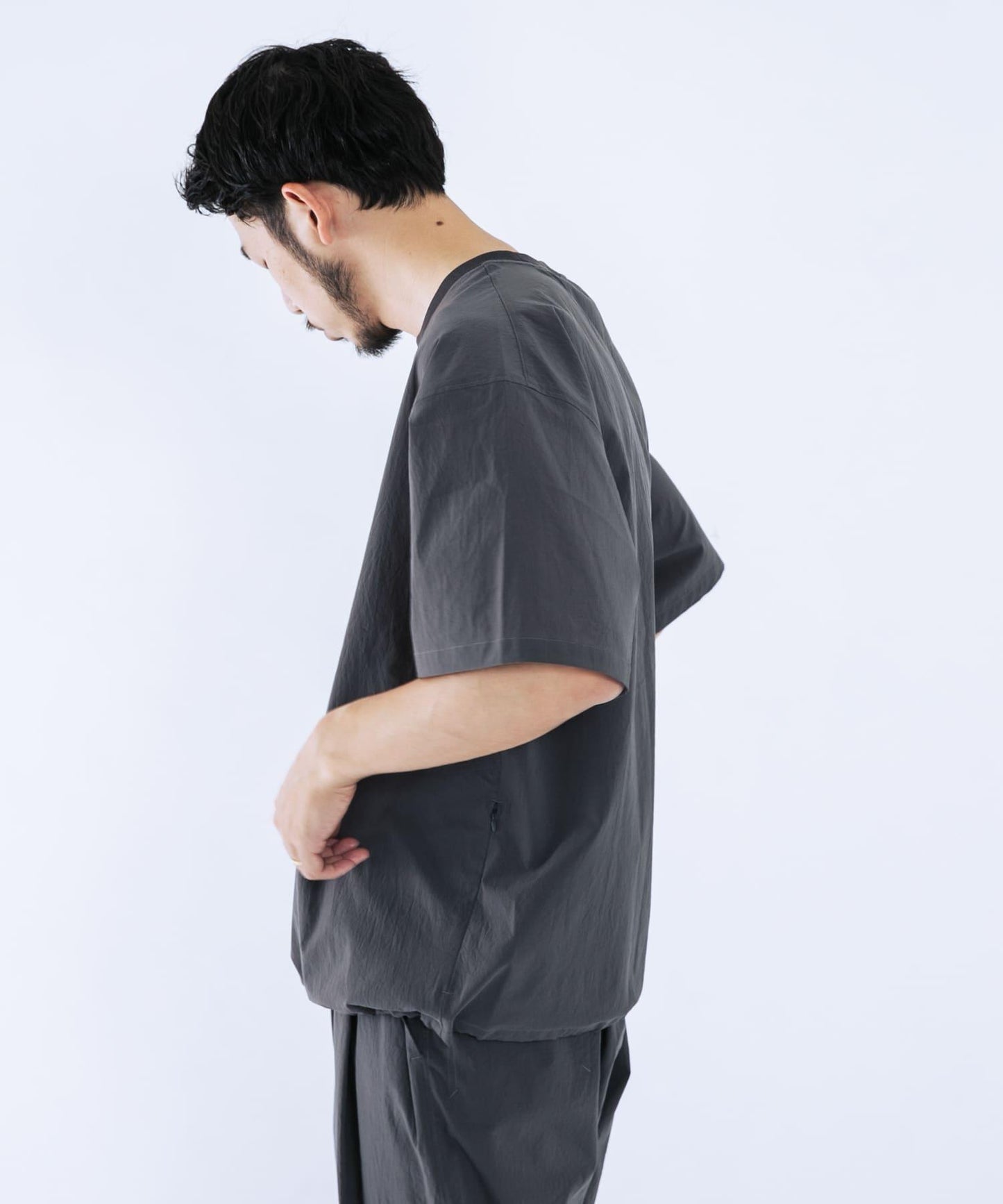 吸溼速乾透氣輕量 DOT AIR SHORT-SLEEVE PULLOVER