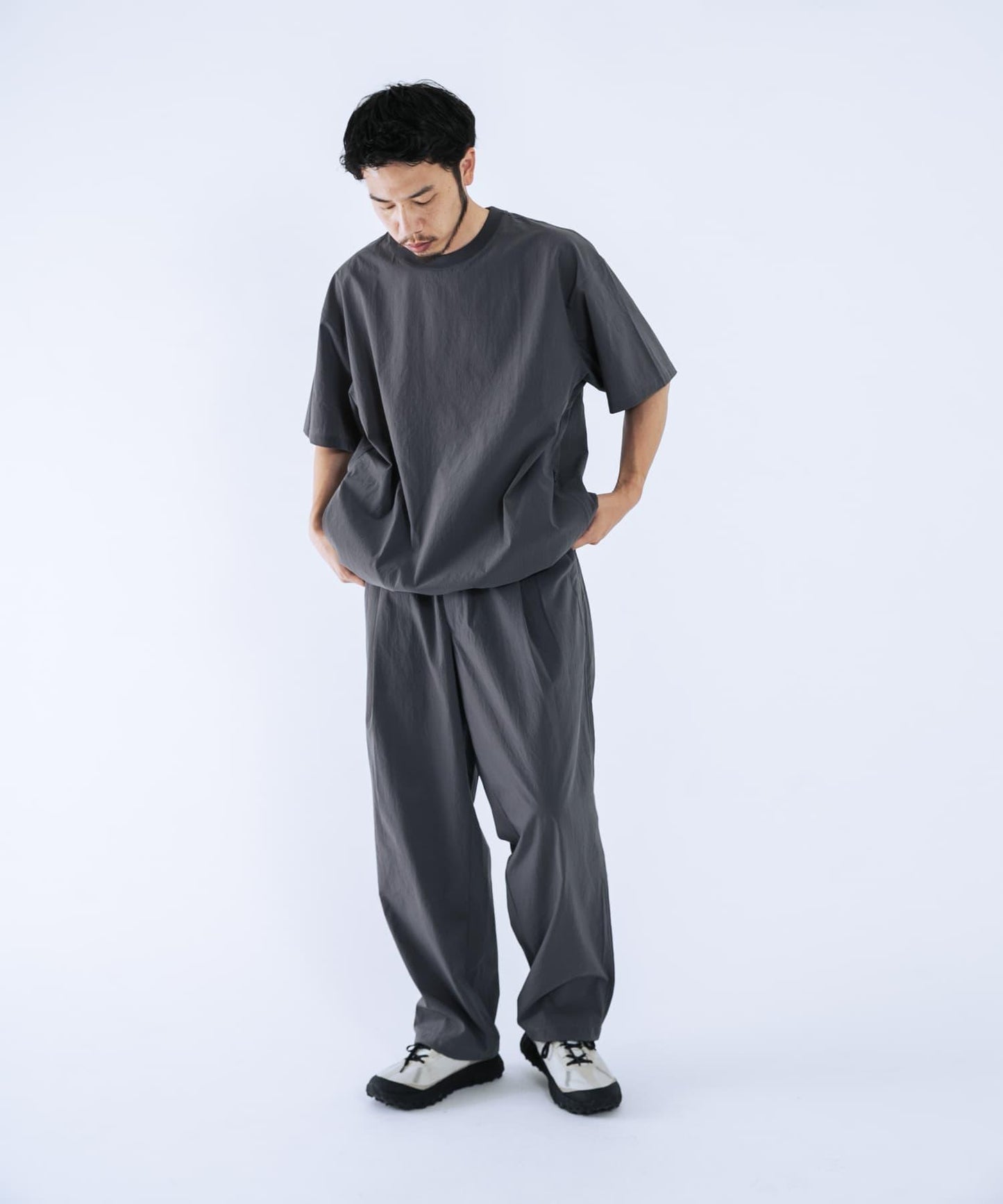 吸溼速乾透氣輕量 DOT AIR SHORT-SLEEVE PULLOVER
