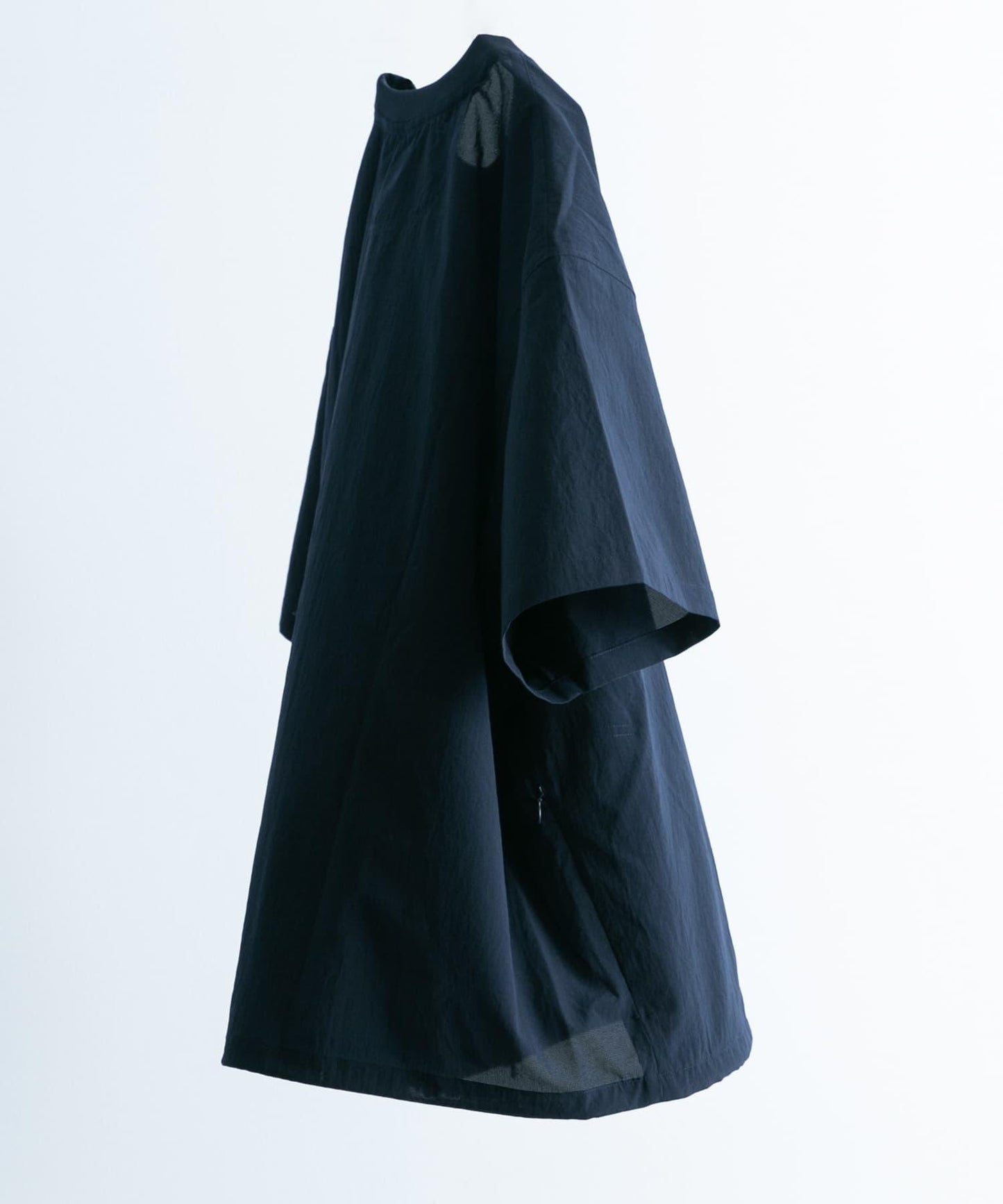 吸溼速乾透氣輕量 DOT AIR SHORT-SLEEVE PULLOVER