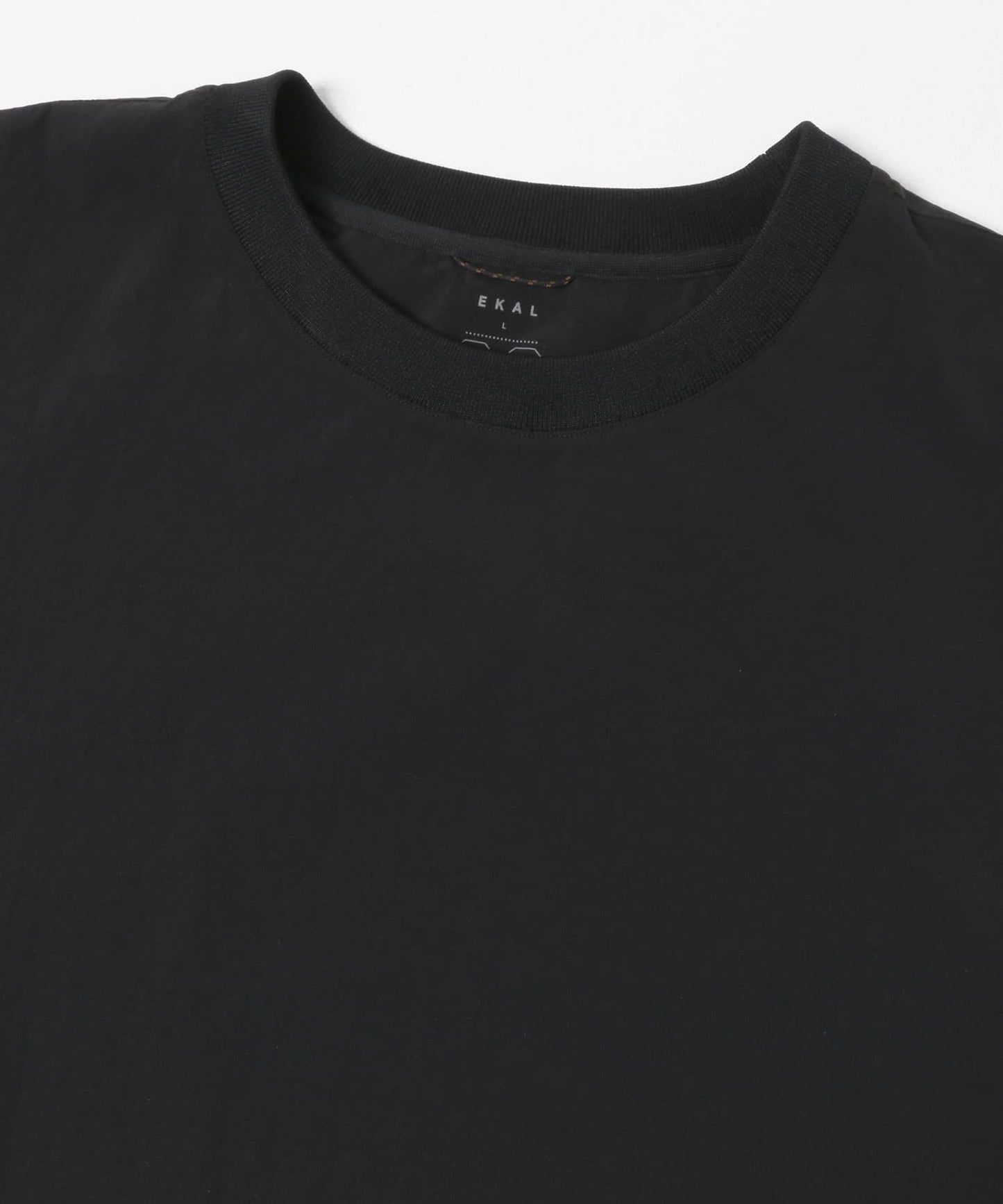 吸溼速乾透氣輕量 DOT AIR SHORT-SLEEVE PULLOVER