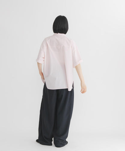 極簡寬鬆襯衫
