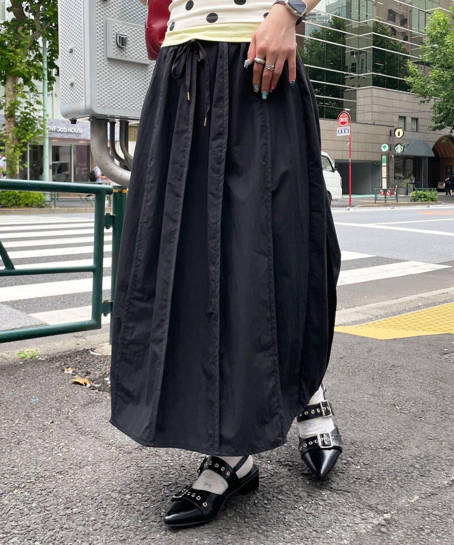 繭型中長半身裙