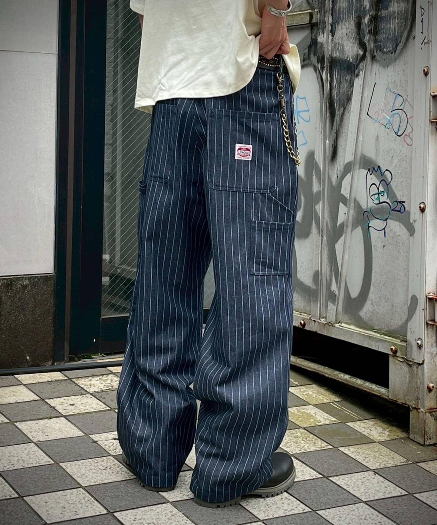 條紋牛仔雙膝補丁褲