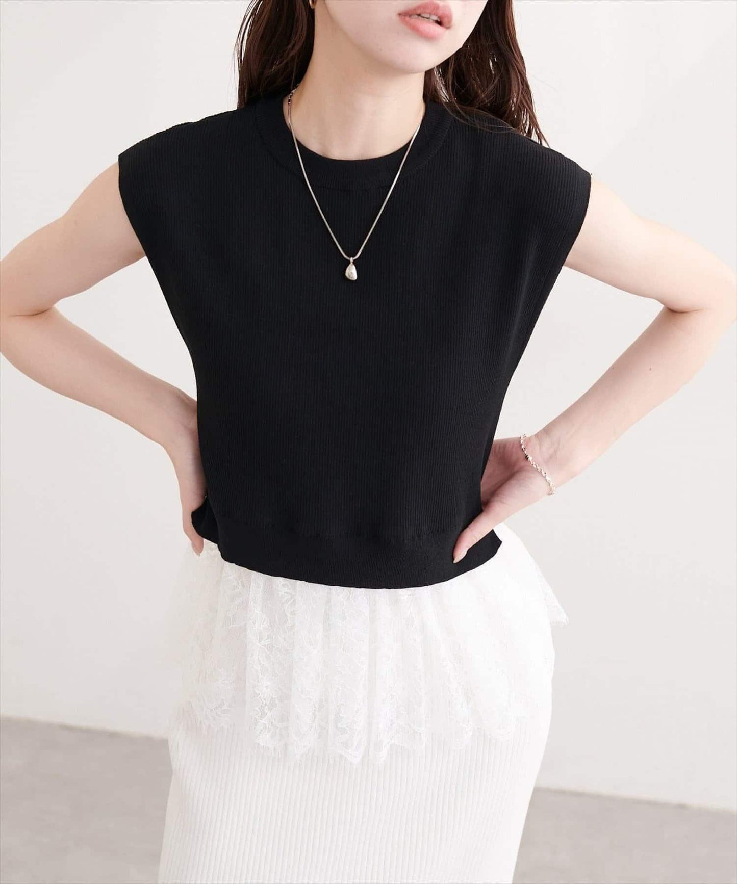 natural couture 蕾絲下襬法式袖針織套頭衫