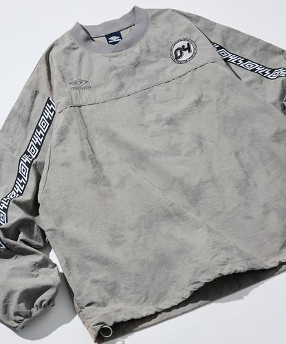 UMBRO × 04 Limited Sazabys 尼龍套頭衫