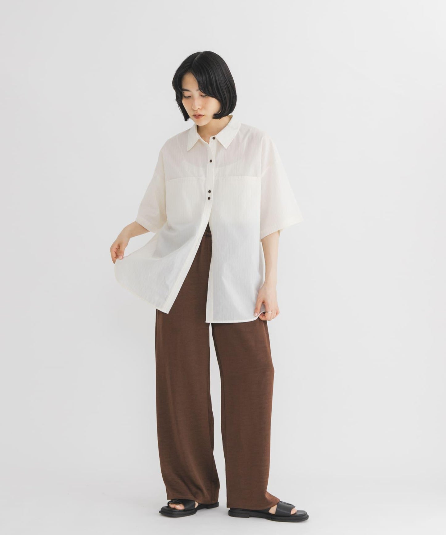 褶皺緞面休閒褲