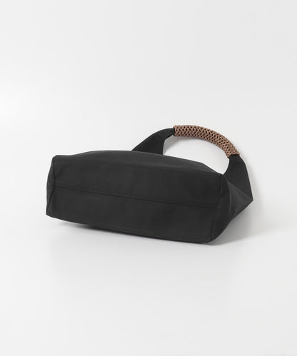 KAMARO’AN WOVEN TRIANGLE BAG 58