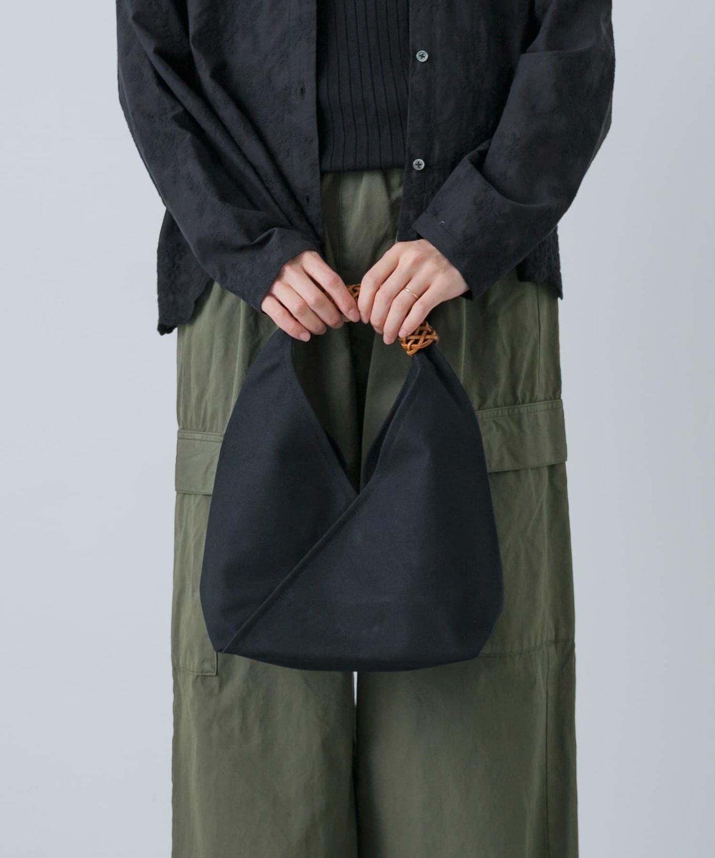 KAMARO’AN WOVEN TRIANGLE BAG 36
