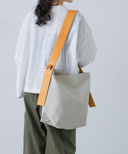 KAMARO’AN TAFOLOD SHOULDER BAG
