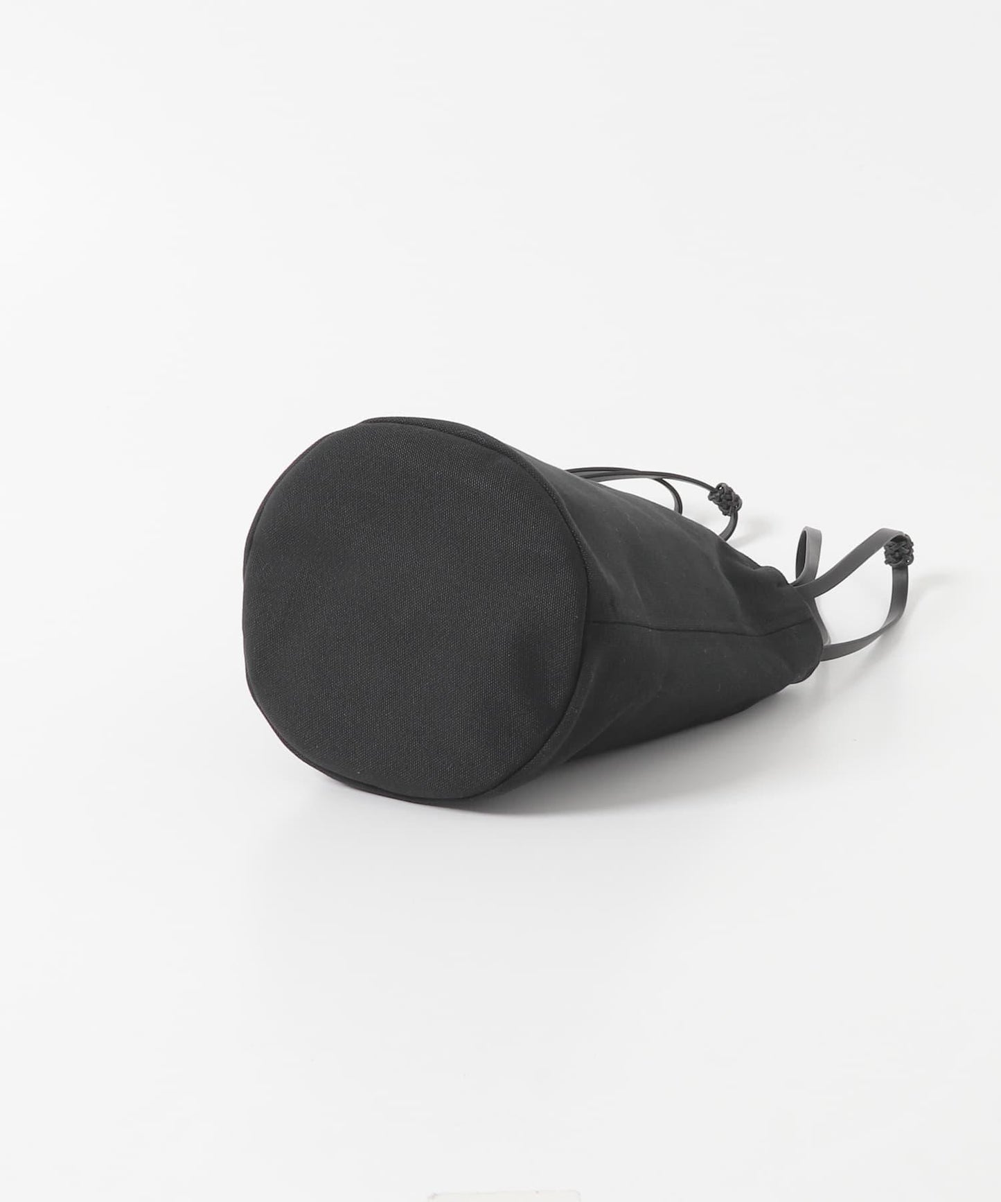 KAMARO’AN WOVEN DRAWSTRING BUCKET