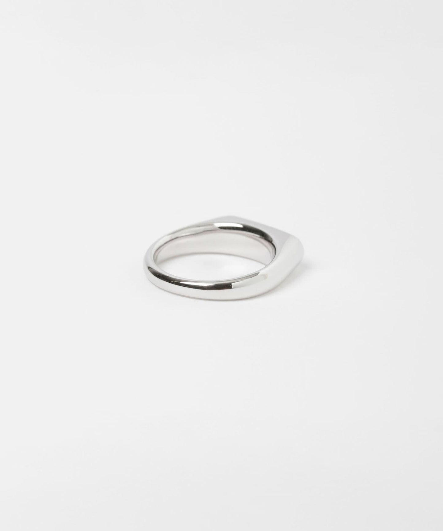 TOM WOOD Mario Ring Onyx