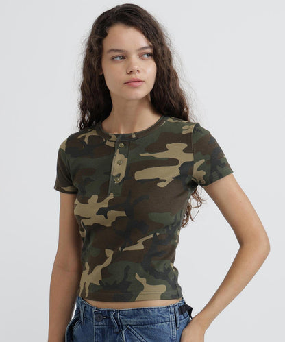 DAILY WOMAN RIB CAMO S/S HENLEY NECK T-SHIRT