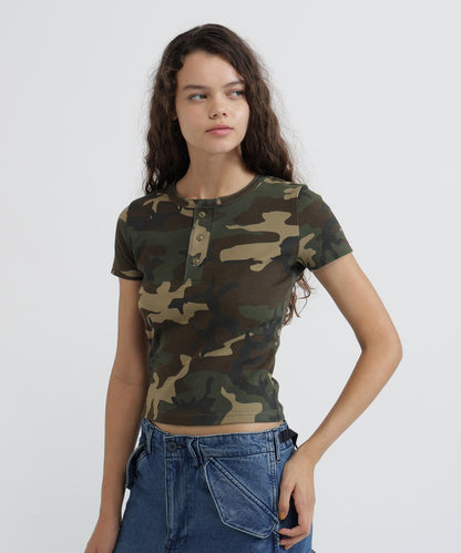 DAILY WOMAN RIB CAMO S/S HENLEY NECK T-SHIRT
