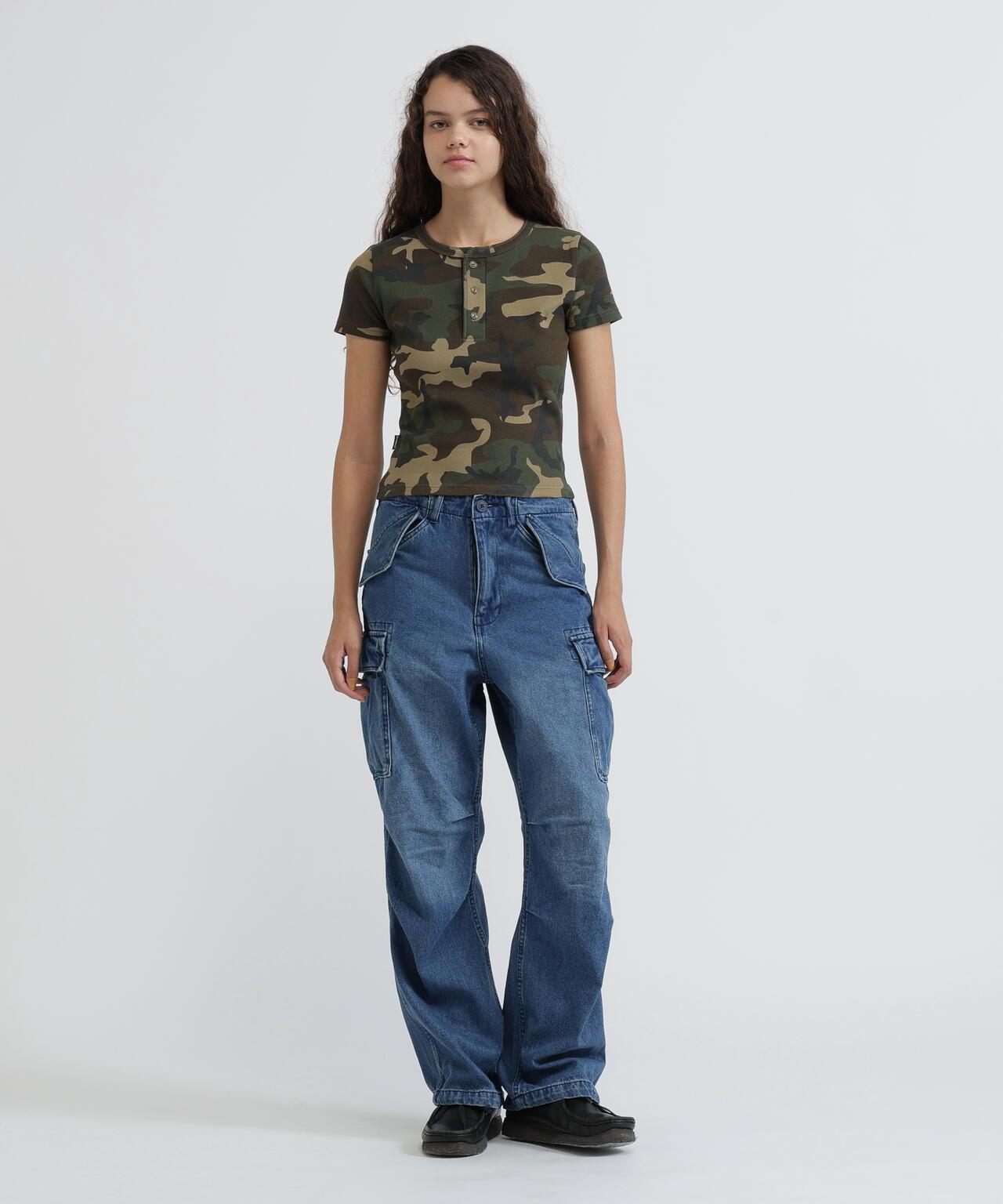 DAILY WOMAN RIB CAMO S/S HENLEY NECK T-SHIRT