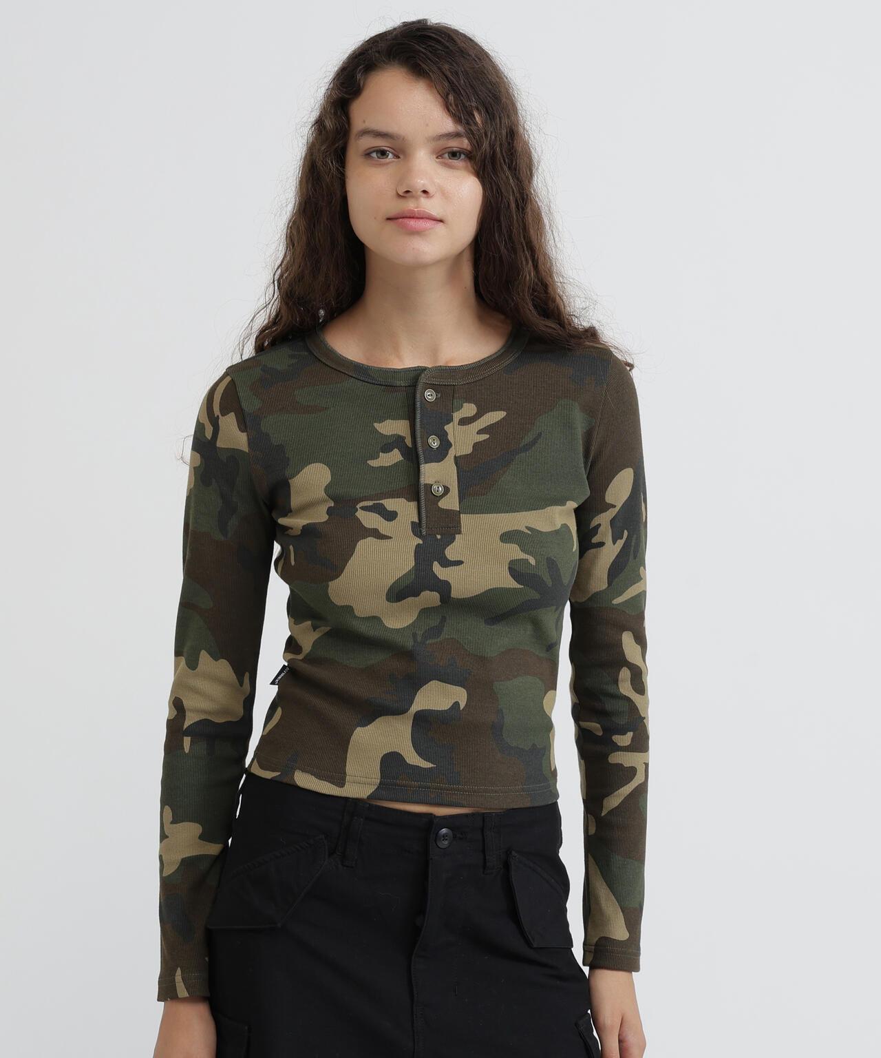 DAILY WOMAN RIB CAMO L/S HENLEY NECK T-SHIRT